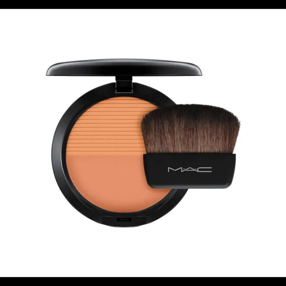 Mac Waterweight Powder in Dark Deep